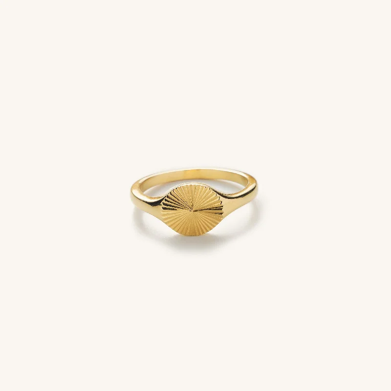 Quinn Signet Ring