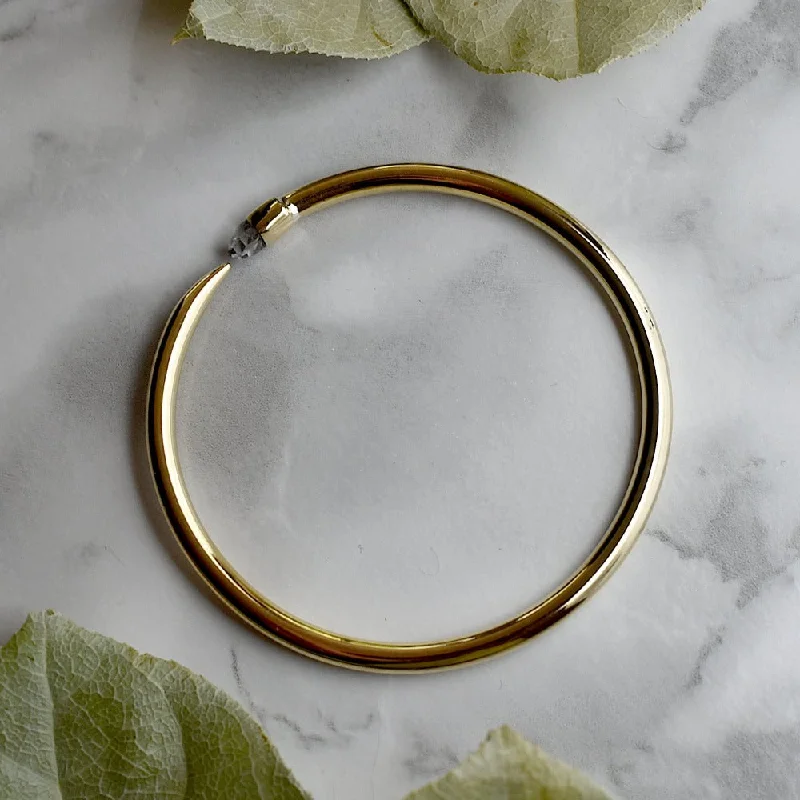 Tusk Wrap Bangle with Accent